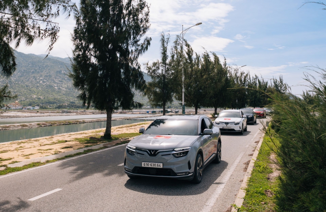 “Nghịch lý” khi lái VinFast VF 8: “Càng chạy càng có giá”, an toàn vượt tầm, chi phí tối ưu