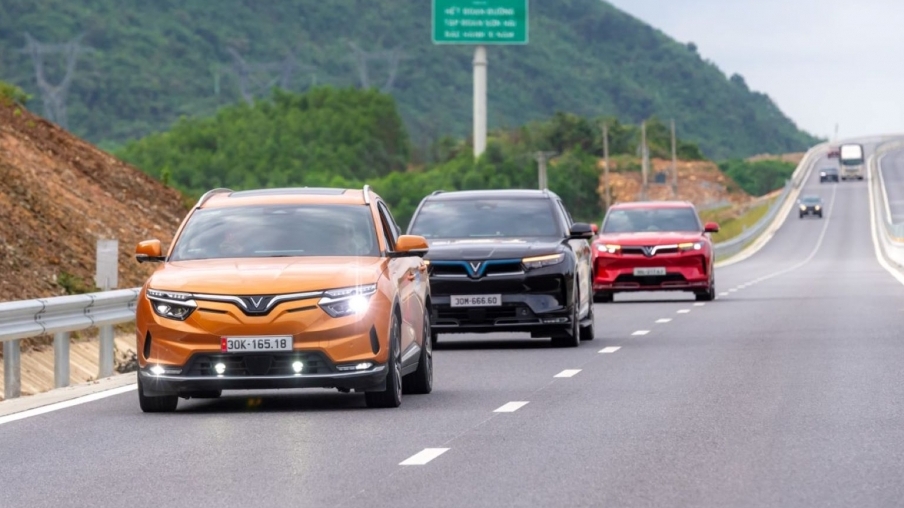 “Nghịch lý” khi lái VinFast VF 8: “Càng chạy càng có giá”, an toàn vượt tầm, chi phí tối ưu