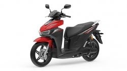 VinFast mở đặt cọc hai mẫu xe máy điện đổi pin mới, thúc đẩy giao thông xanh