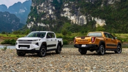 Toyota Việt Nam bán gần 4.000 xe trong tháng 2, Hilux vươn lên dẫn đầu doanh số