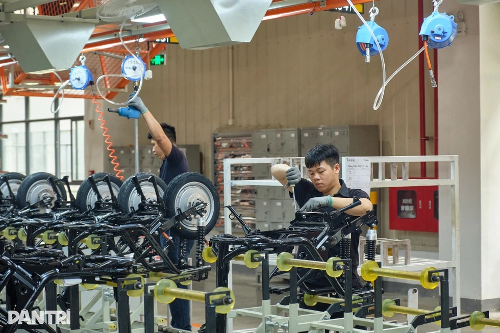 Yadea ra mắt xe máy điện tầm giá 30 triệu đồng, lần đầu hé lộ trạm đổi pin Yadea ra mắt xe máy điện tầm giá 30 triệu đồng, lần đầu hé lộ trạm đổi pin