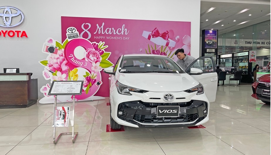 Áp lực xả ô tô tồn kho sau Tết