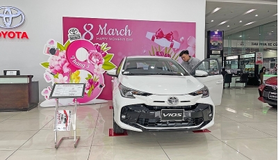 Áp lực xả ô tô tồn kho sau Tết