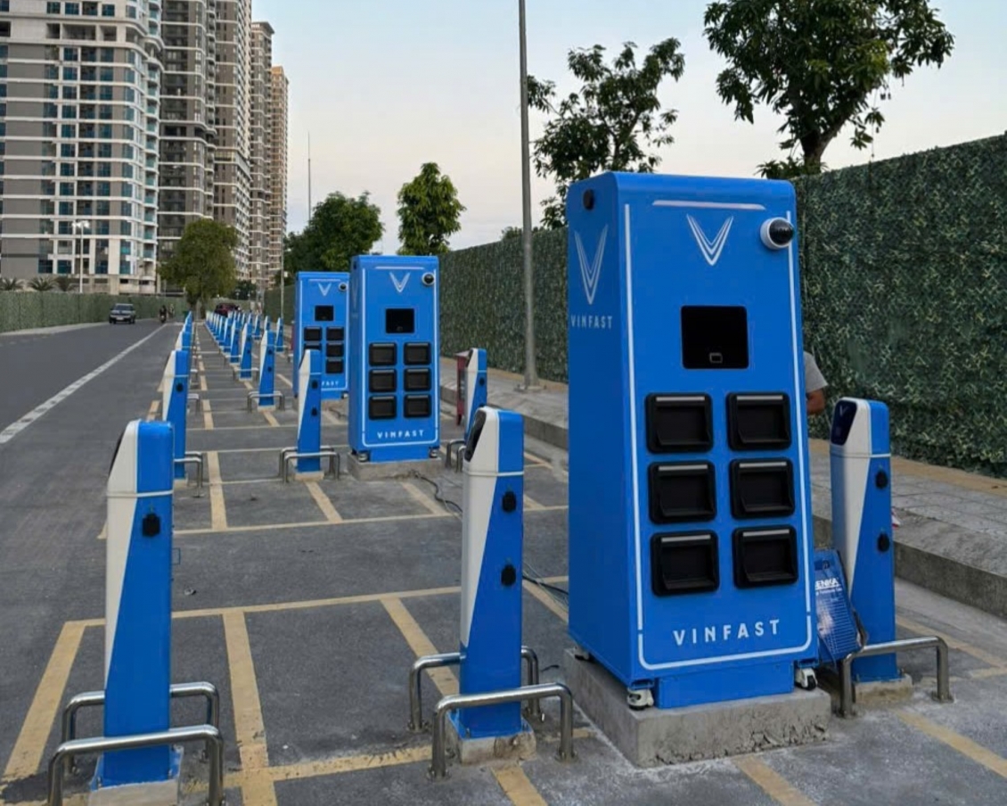 VinFast Viper: Xe máy điện thiết kế cá tính, đổi pin 2 phút, chi phí sử dụng gần như bằng 0