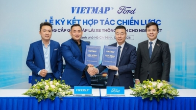 Ford Việt Nam hợp tác Vietmap, bổ sung camera hành trình hỗ trợ lái xe