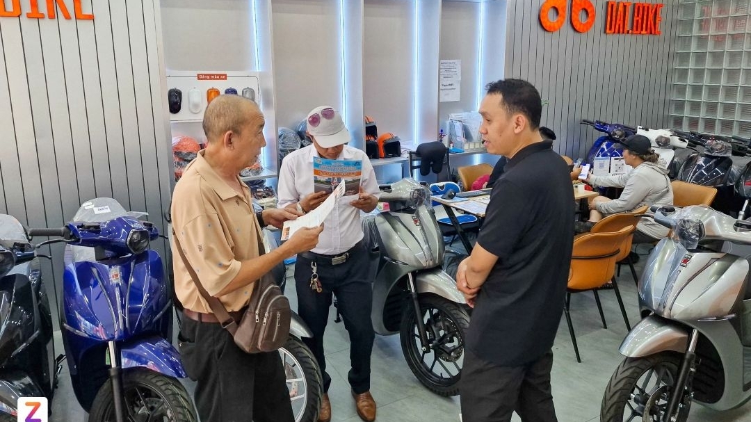 Khách Việt tăng quan tâm xe máy điện, đại lý nói bán 50 xe/ngày
