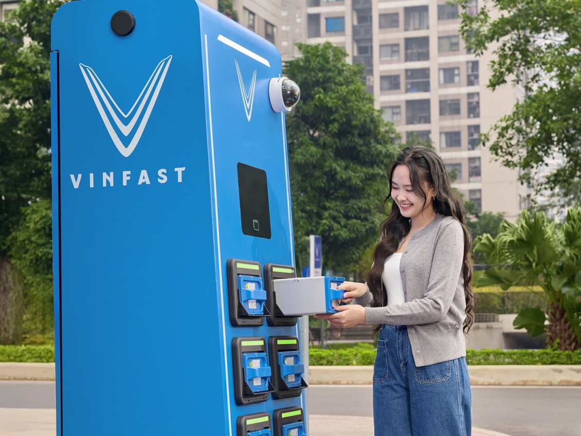 VinFast Feliz II: Xe đổi pin siêu tiện lợi, chẳng ngại giá xăng, ưu đãi khủng chỉ còn vài giờ cuối