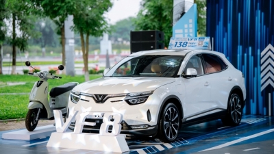 VinFast VF 8 chinh phục dân mê camping nhờ không gian tiện nghi cho mọi hành trình