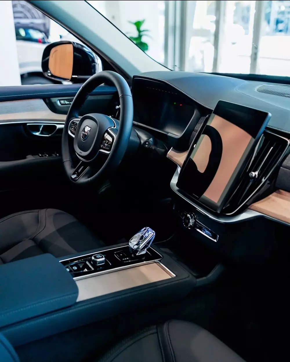 Volvo XC90 2026 được chốt lịch ra mắt Việt Nam trong tuần này, giá dự kiến hấp dẫn hơn bản cũ