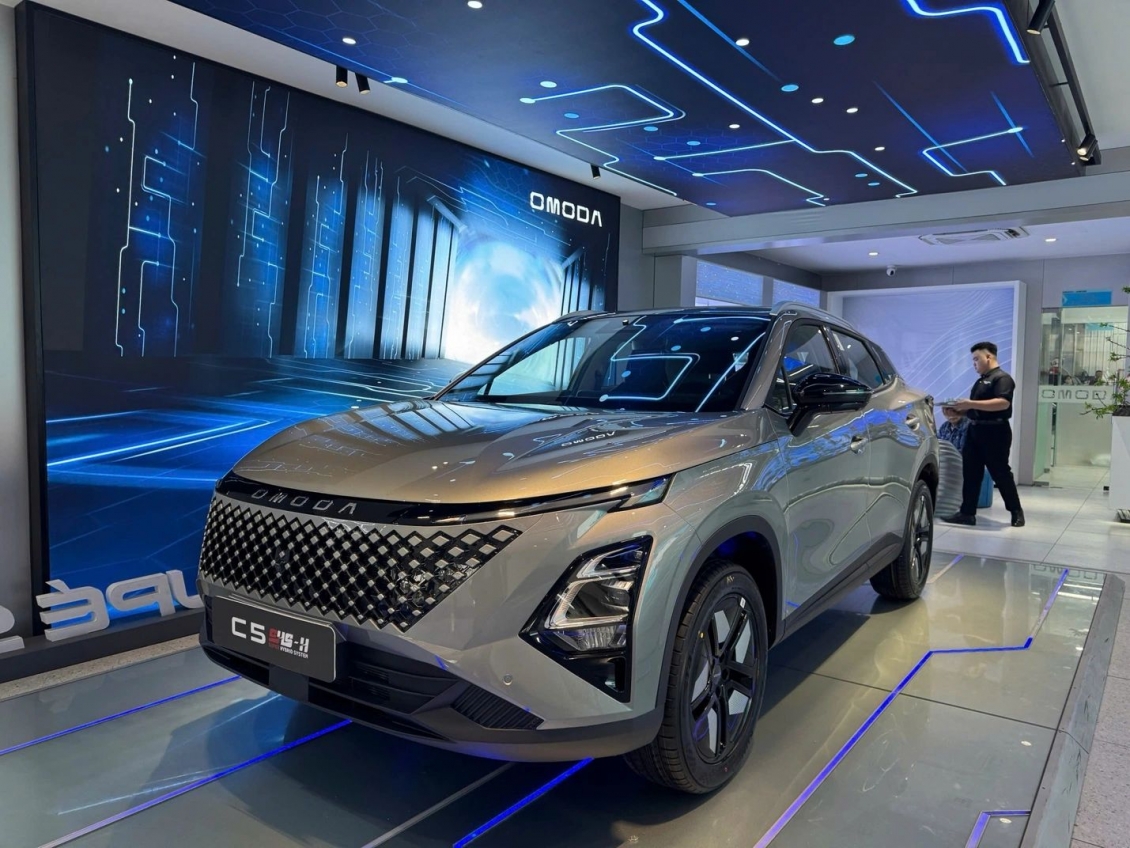 Loạt ô tô ra mắt khách hàng Việt trong tháng 3