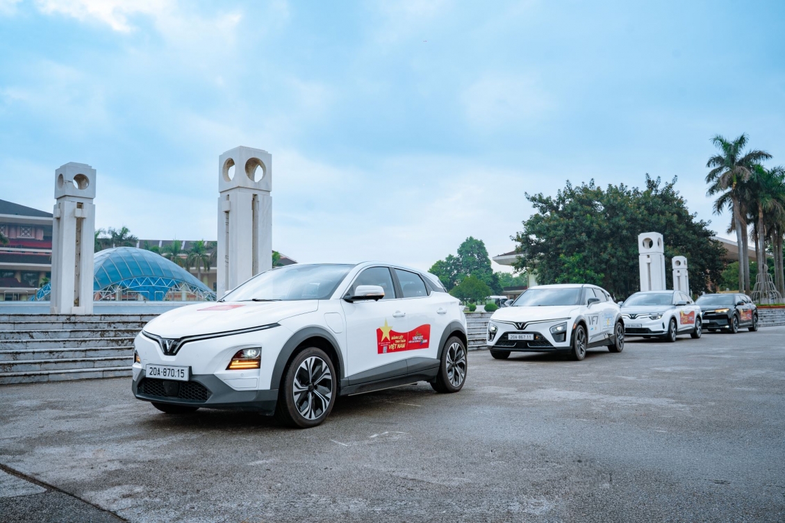 Giải pháp tìm xe tức thì cho “hội não cá vàng” với VF Connect Giải pháp tìm xe tức thì cho “hội não cá vàng” với VF Connect