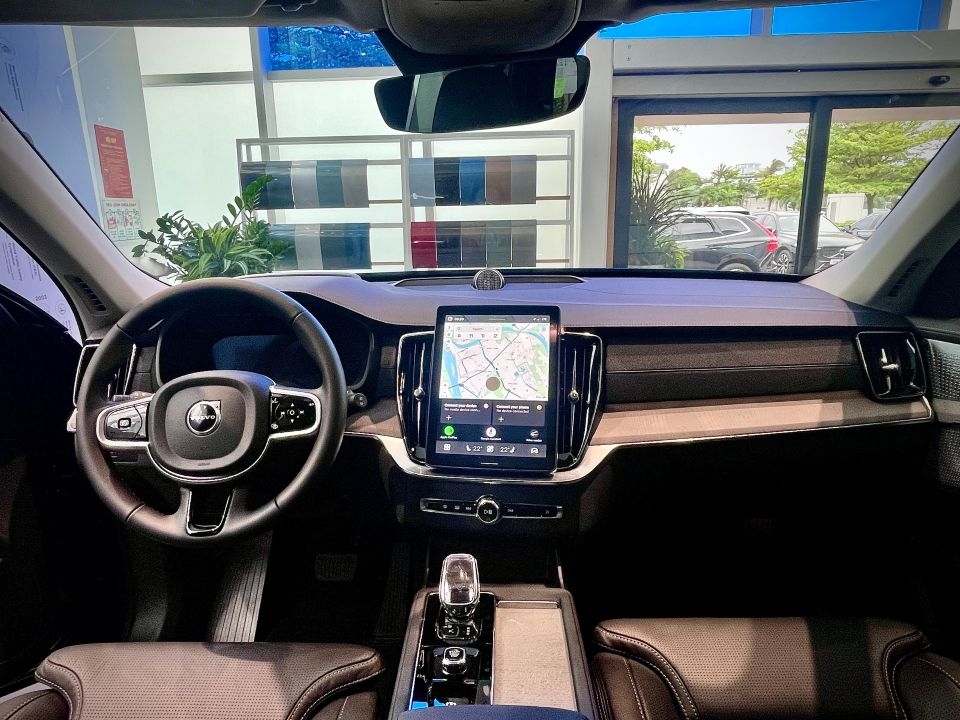 Cận cảnh Volvo XC90 2026 vừa ra mắt tại Việt Nam