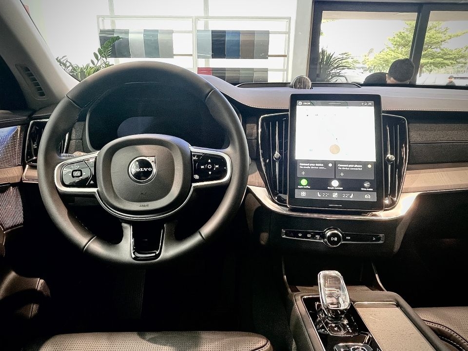 Cận cảnh Volvo XC90 2026 vừa ra mắt tại Việt Nam