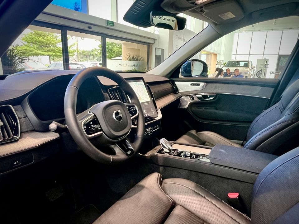 Cận cảnh Volvo XC90 2026 vừa ra mắt tại Việt Nam