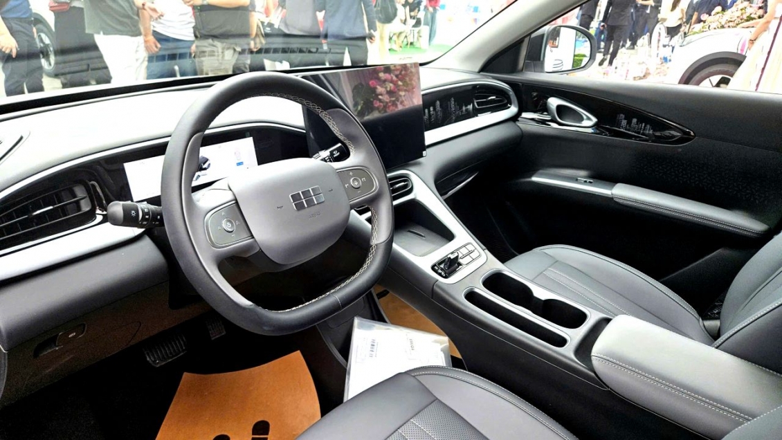 Geely EX2 tại Việt Nam, giá từ 459 triệu đồng Geely EX2 tại Việt Nam, giá từ 459 triệu đồng