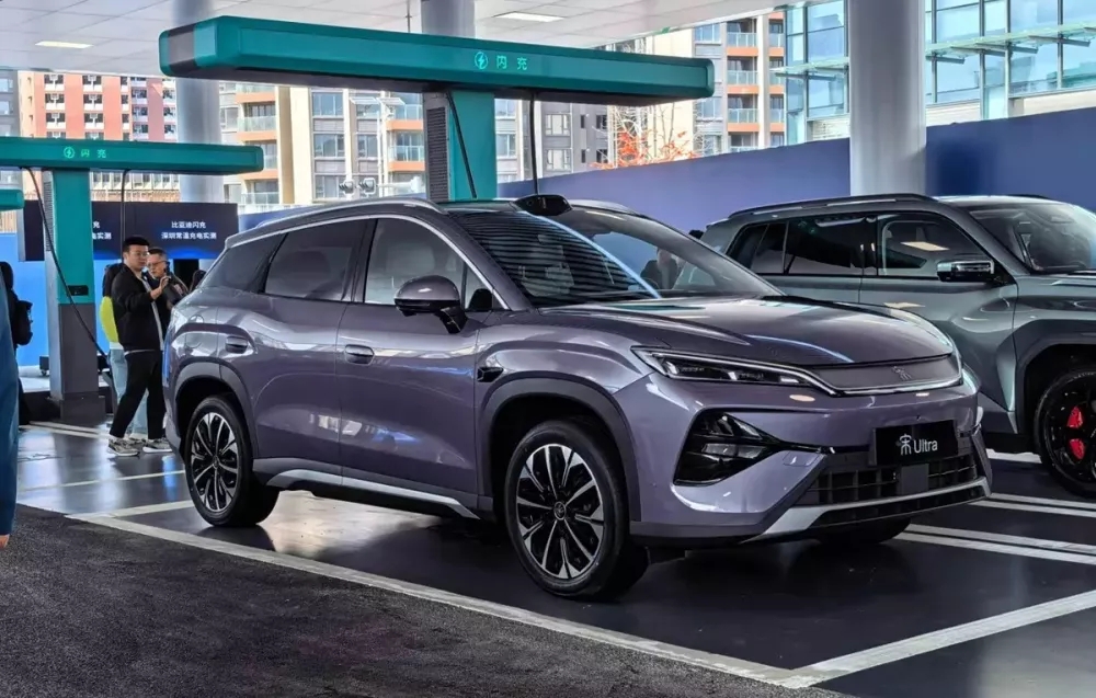 BYD Song Ultra EV được bổ sung phiên bản mới, sạc pin chỉ trong 9 phút