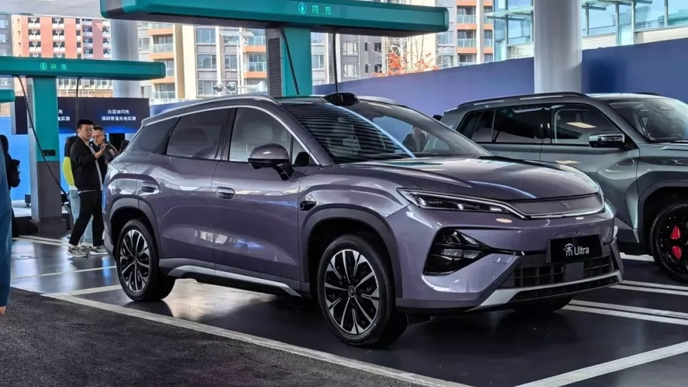 BYD Song Ultra EV được bổ sung phiên bản mới, sạc pin chỉ trong 9 phút