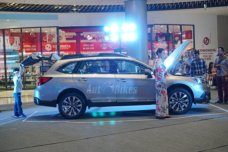 subaru forester 2017 va outback 2017 gia tu 14 ty tai viet nam