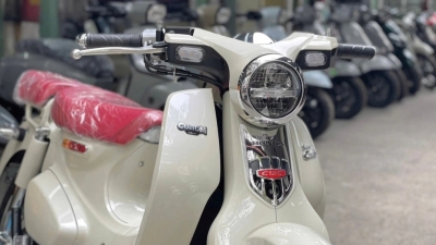 Đại lý tư nhân chào bán Honda Super Cub bản đặc biệt, giá đắt hơn SH350i
