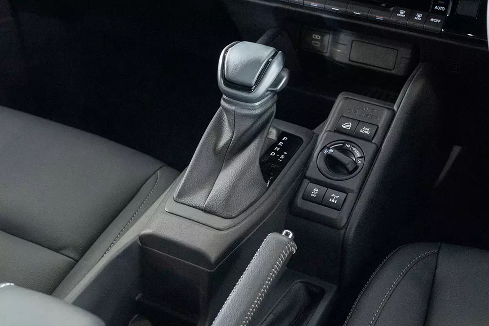 Đại lý Việt nhận cọc cho Toyota Land Cruiser FJ Đại lý Việt nhận cọc cho Toyota Land Cruiser FJ