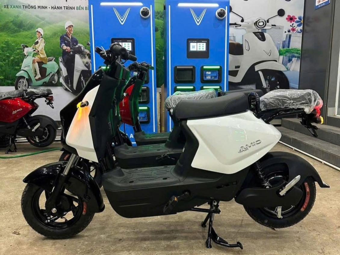 VinFast Amio: Xe máy điện cho học sinh và người nội trợ VinFast Amio: Xe máy điện cho học sinh và người nội trợ