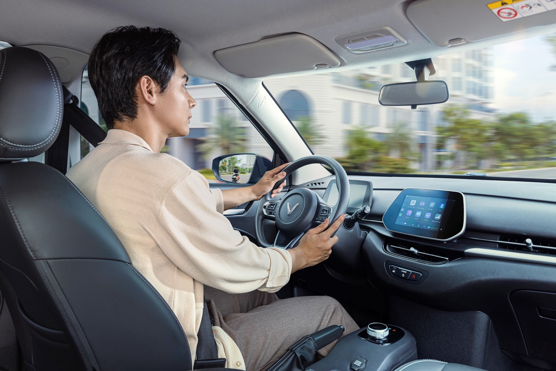 Đi 4.000 km chỉ tốn chi phí cầu đường: Lý do hội “phượt thủ” mê VinFast VF 5 Đi 4.000 km chỉ tốn chi phí cầu đường: Lý do hội “phượt thủ” mê VinFast VF 5