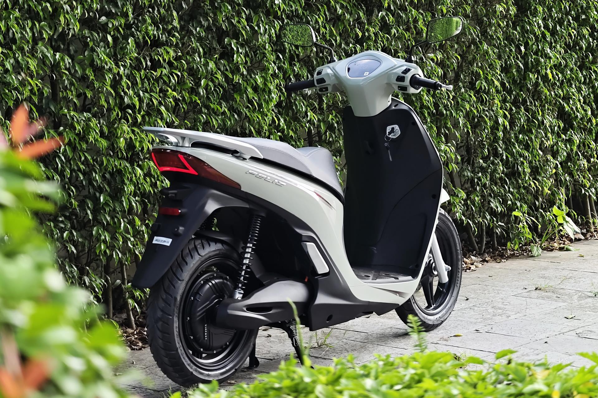 VinFast Feliz II - Đổi pin linh hoạt, chi phí siêu thấp, trải nghiệm vận hành vượt tầm giá