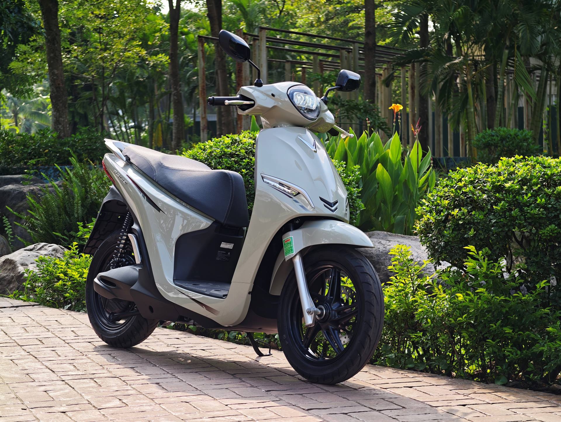 VinFast Feliz II - Đổi pin linh hoạt, chi phí siêu thấp, trải nghiệm vận hành vượt tầm giá