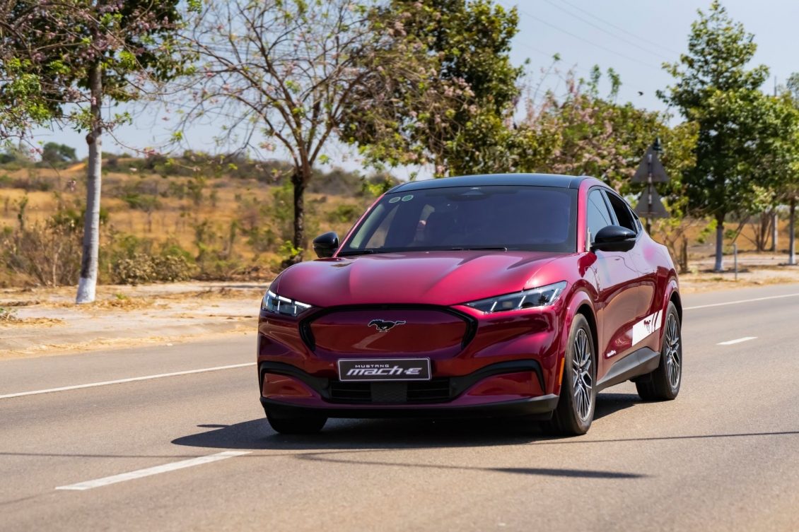 Hết ưu đãi, thị trường xe điện Mỹ hạ nhiệt: Ford tụt sâu, Toyota tăng tốc