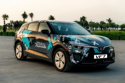 Đếm ngược ưu đãi tháng 4: VF 7 lăn bánh chỉ từ hơn 700 triệu đồng