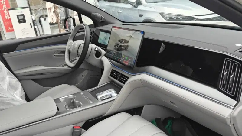 Xe điện sạc siêu nhanh của BYD gây “sốt” tại Trung Quốc