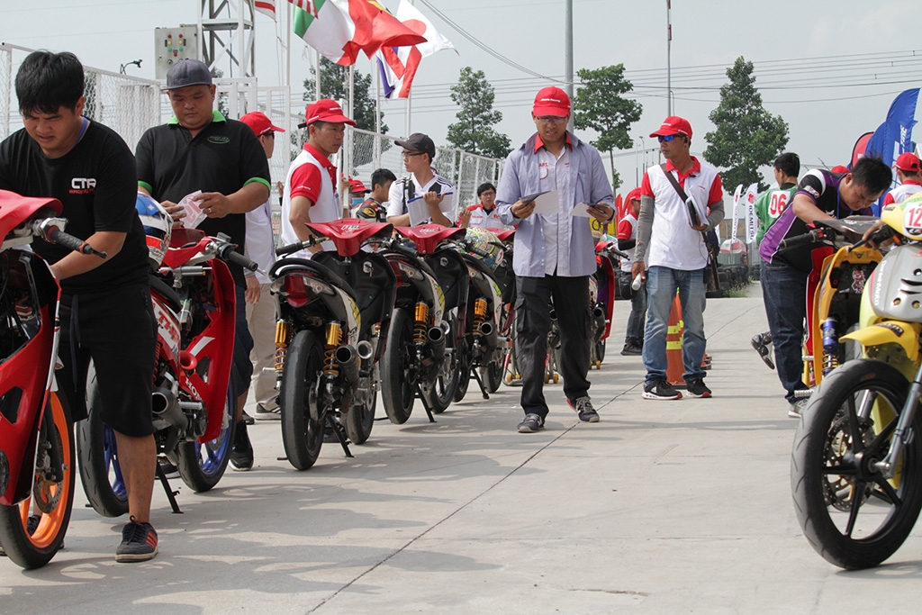 vmrc 2019 chang 2 lan dau tien dua xe mo to viet nam tai ha noi