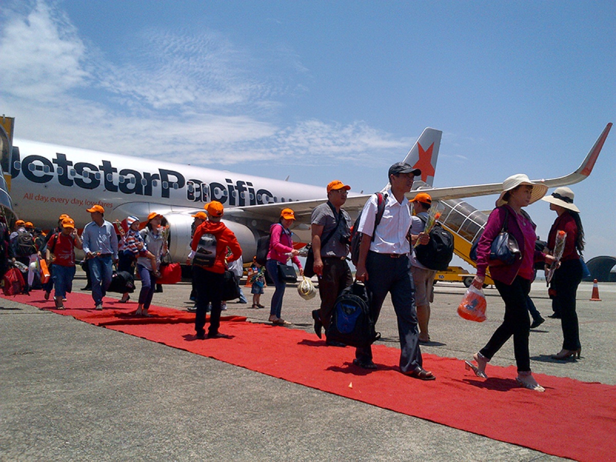 jetstar pacific hop tac cung big c thuong diem cho khach hang 192