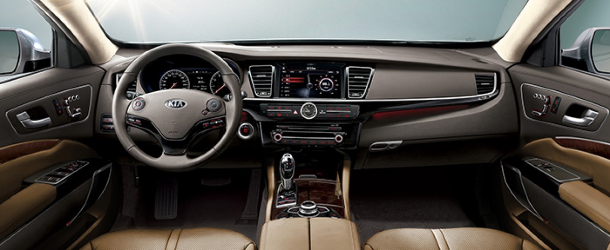 quoris sedan sang trong bac nhat cua thuong hieu kia