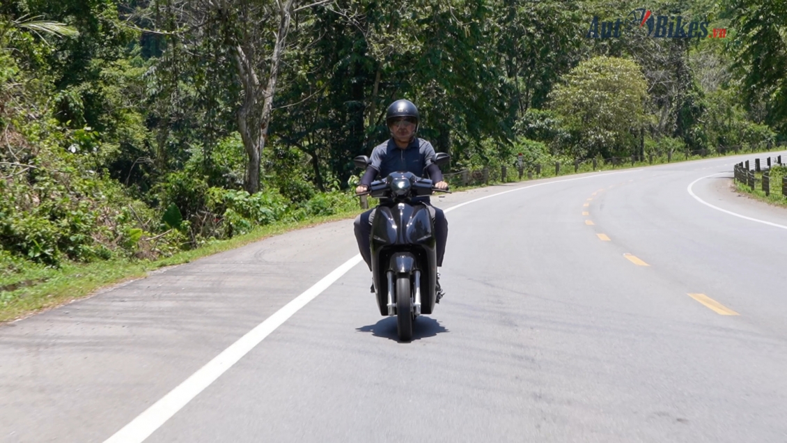 Thử thách Dat Bike ERA E2 qua hành trình hơn 200 km