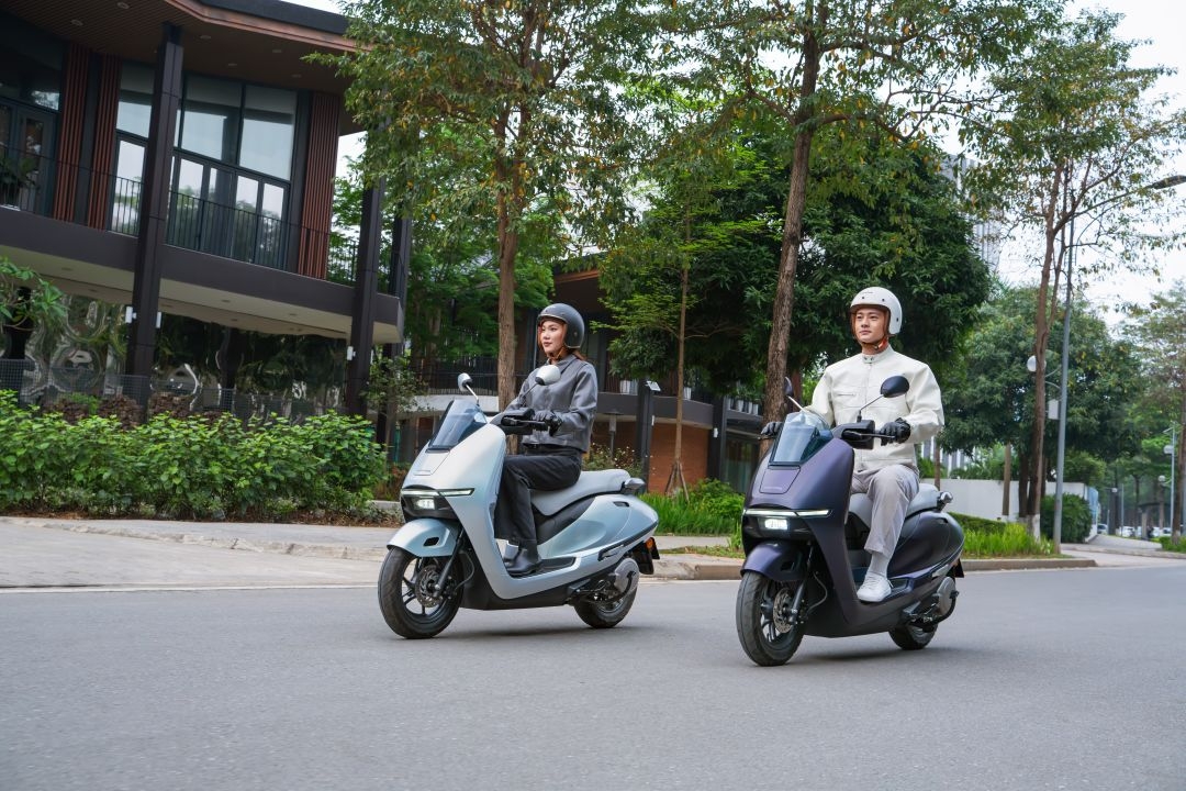 Honda mở bán xe máy điện CUV e: và UC3