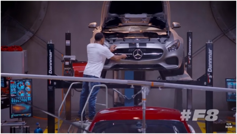 loa mat voi dan sieu xe trong fast furious 8