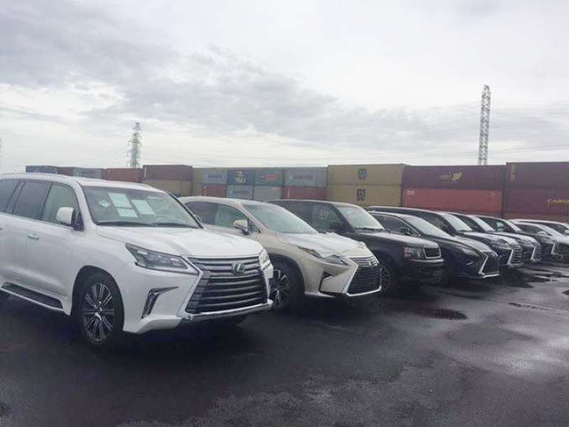 phat hien nhieu o to nhap khau dien bieu tang chenh gia lon