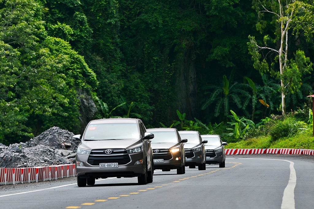 Giá xe Toyota tháng 1/2019: Innova giảm, Fortuner vẫn 'bia kèm lạc' gia o to toyota thang 12019 innova giam fortuner luon bia kem lac