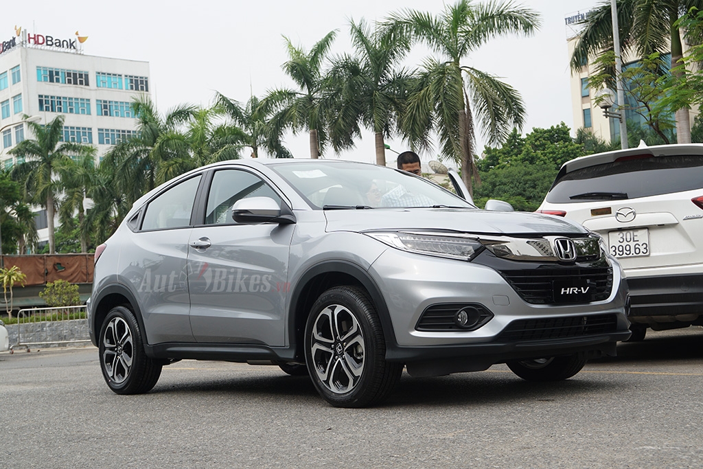 Toyota Hilux sắp bán tại Việt Nam trở lại ngôi vương tại Thái Lan