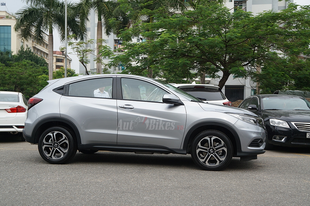 Giá cao ngất ngưởng, Honda HR-V vẫn hút khách gia cao ngat nguong honda hr v van hut khach