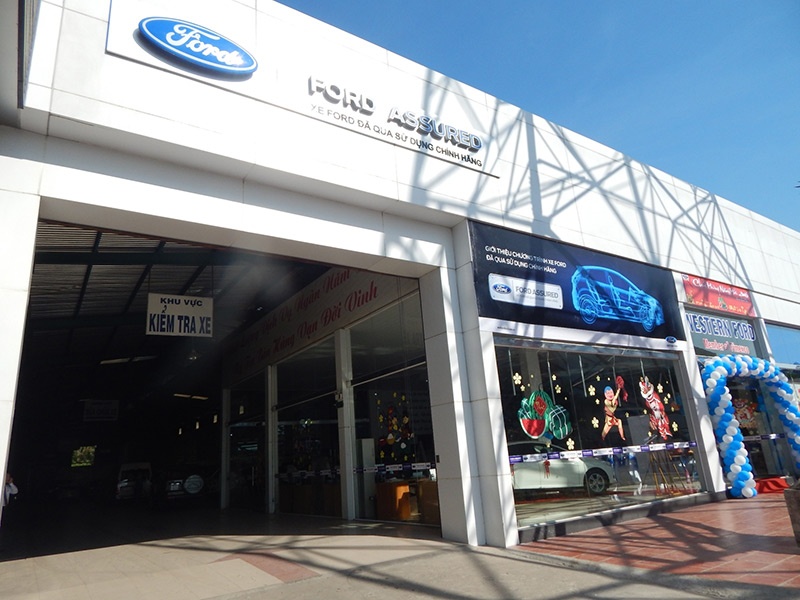 xe ford het lo mat gia nho ford assured