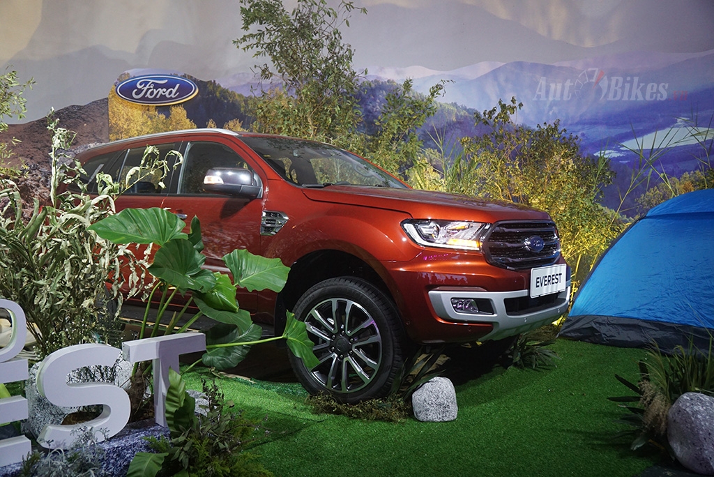 Ford Everest 2019 giá cao nhất 1,4 tỷ đồng, đối đầu Toyota Fortuner ford everest 2019 gia tu trieu dong doi dau toyota fortuner
