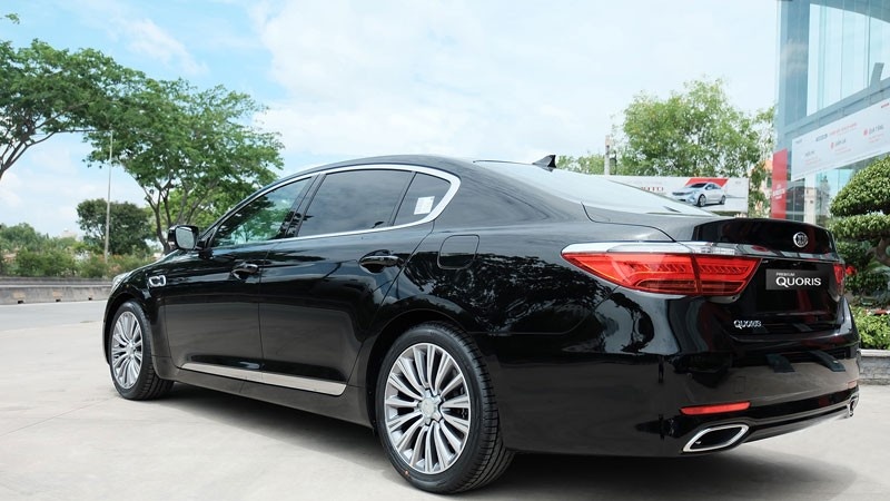 kia tan cong manh vao phan khuc xe cao cap tai viet nam