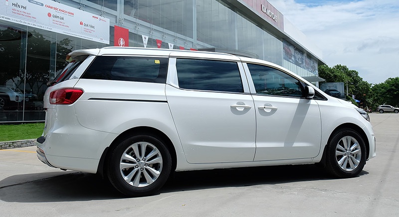 kia tan cong manh vao phan khuc xe cao cap tai viet nam