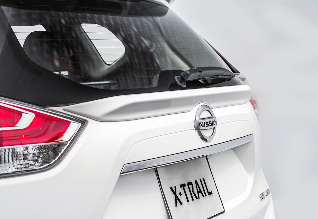 nissan x trail v series gia tu 976 trieu dong