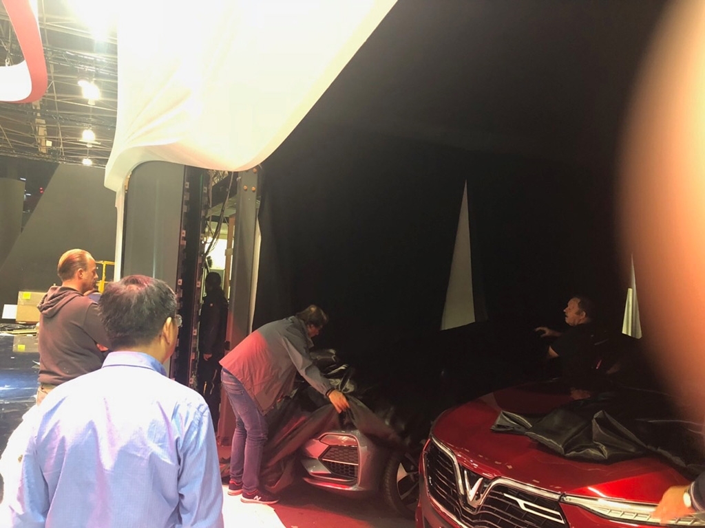 2 chiếc xe VinFast đã tới Paris Motorshow 2018 2 chiếc xe VinFast đã tới Paris Motorshow 2018