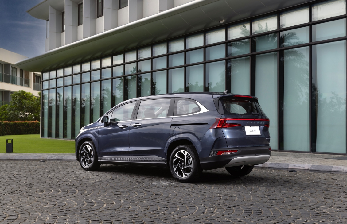 Hyundai Custin giảm giá 40 triệu đồng tại đại lý