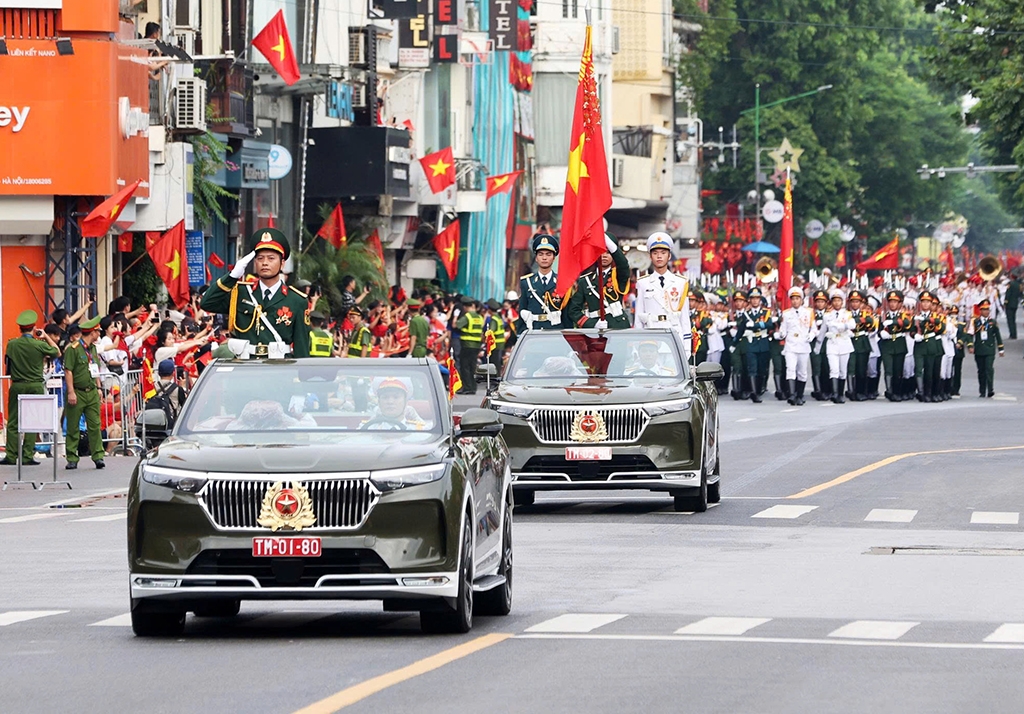 Cận cảnh dàn xe VinFast VF 9 đặc biệt tại Lễ kỷ niệm 80 năm Quốc khánh