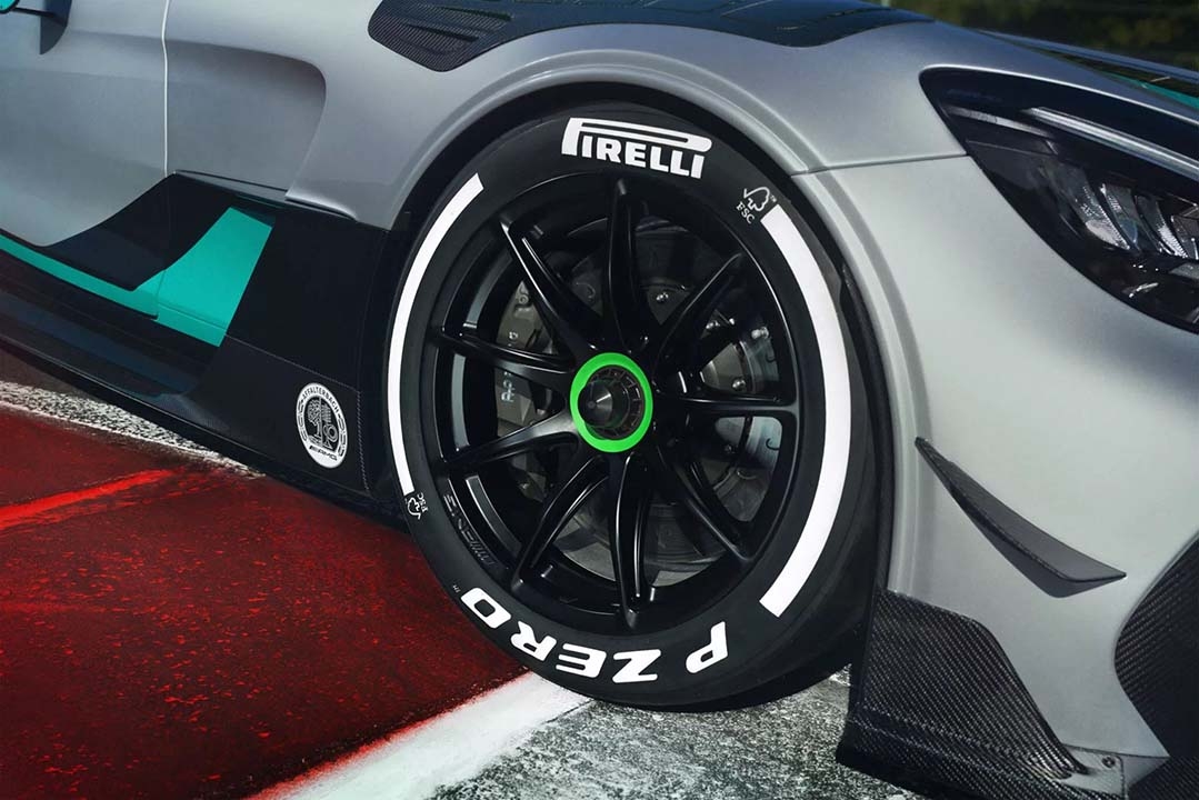 Mercedes-AMG ra mắt mẫu xe đua mạnh hơn 800 mã lực, giới hạn 30 chiếc trên toàn cầu